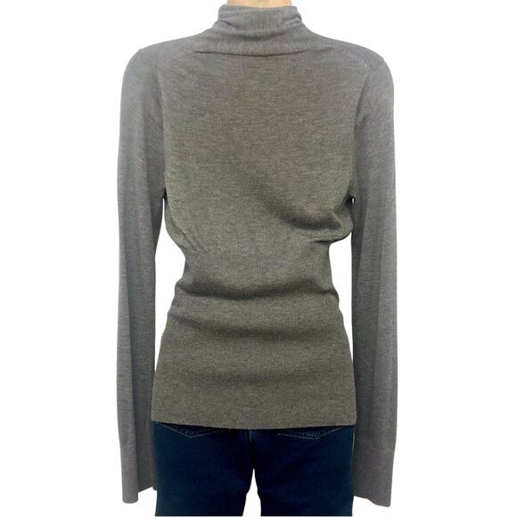 Expresss Gray Knit Sweater - Picture 15 of 16